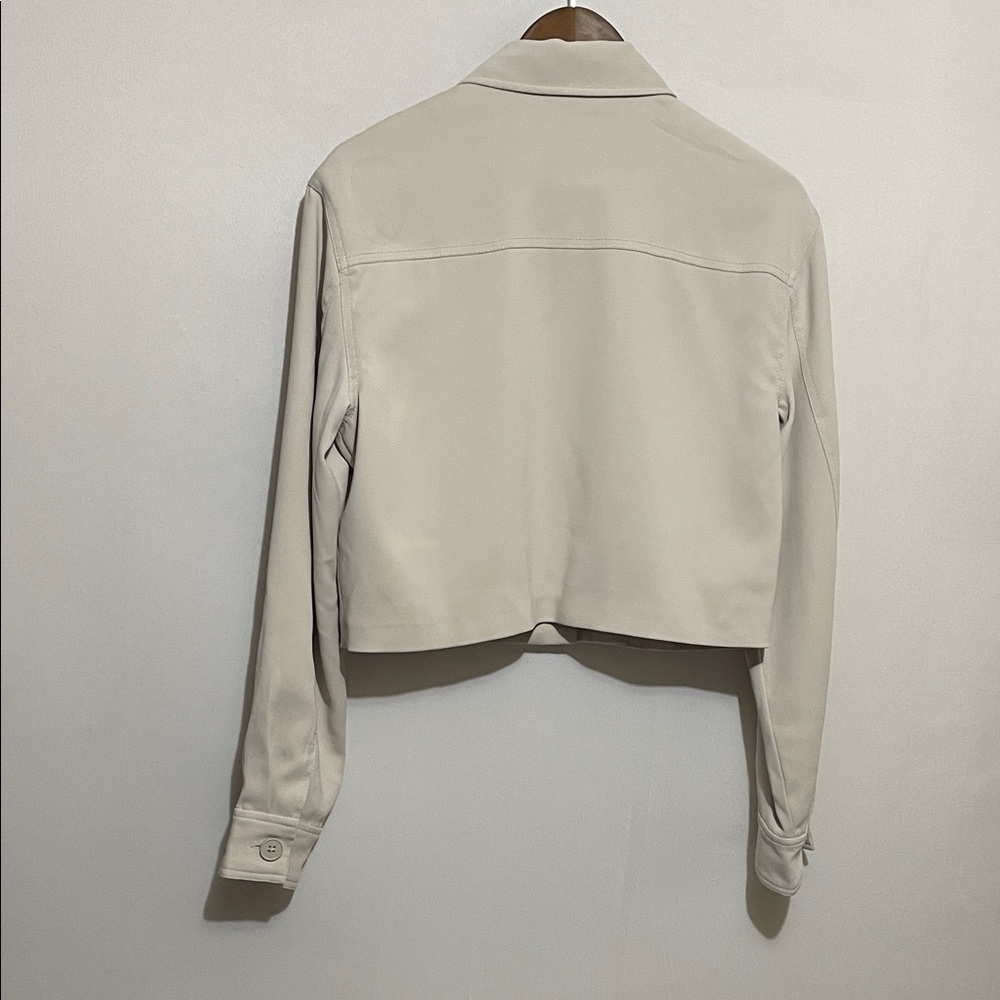🛑NOT FOR SALE 🛑SOLD🛑Quince Women's Cropped Jacket Beige Blazer Sz Medium - Picture 5 of 14